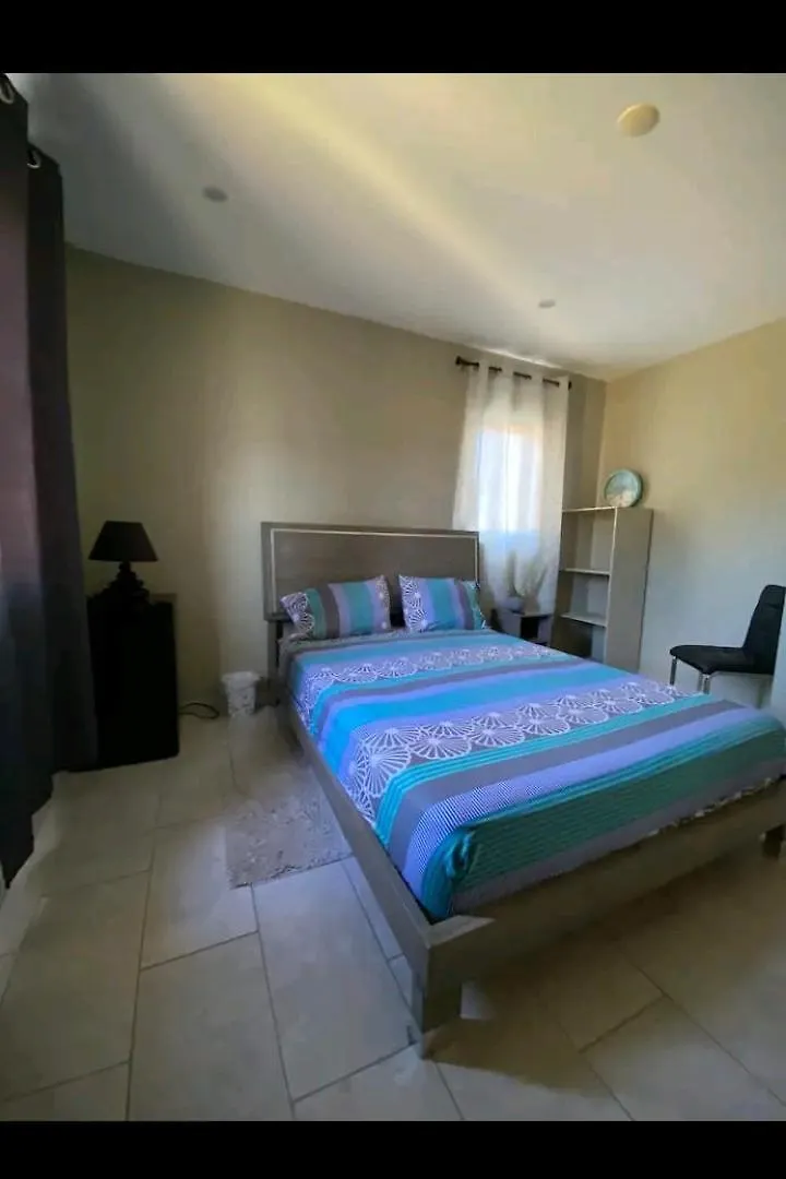 Moko Modern Studio Noord Aruba